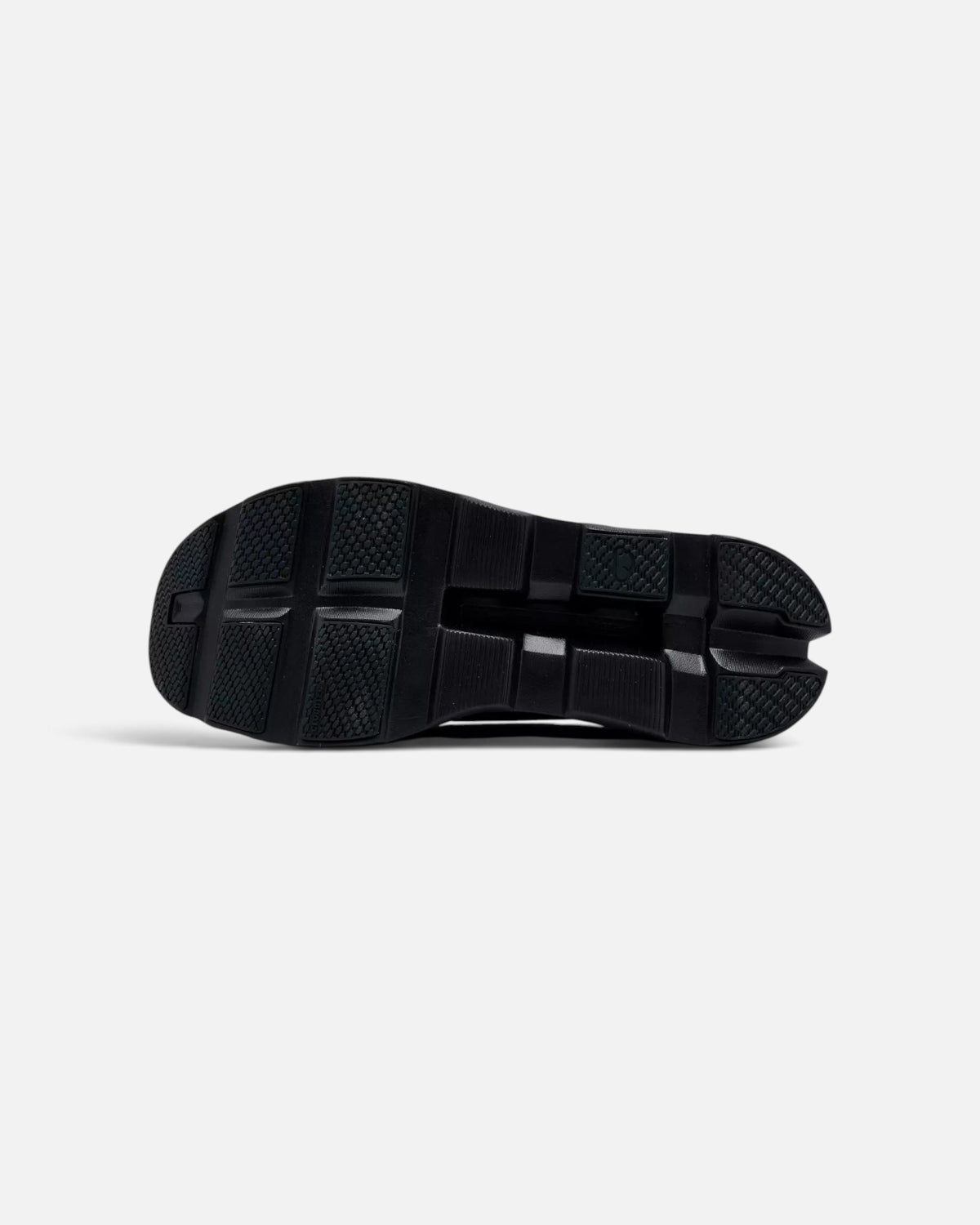 CRIUW ON Cloudmonster Void running shoe black rubber outsole with textured grip pattern for superior traction