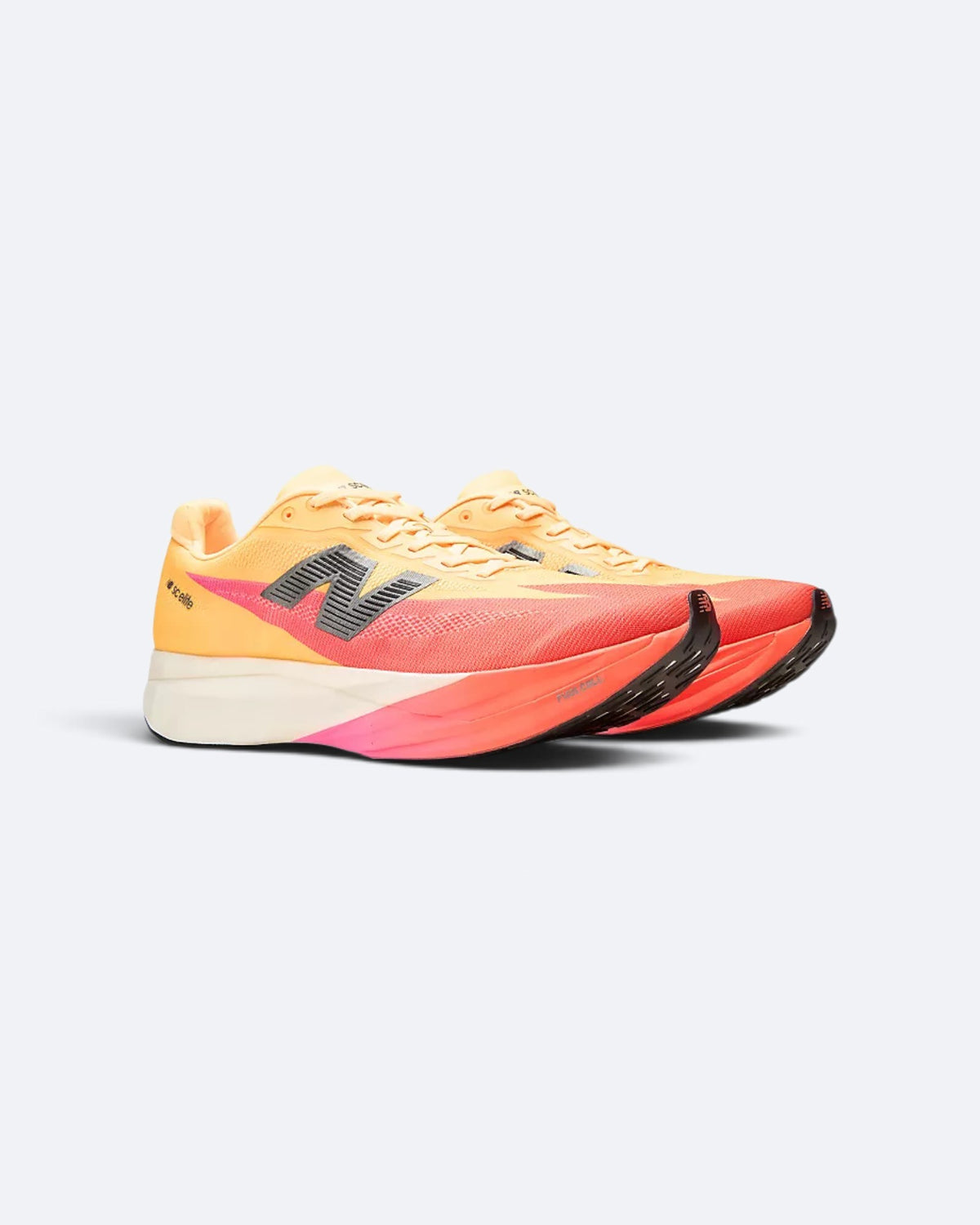 NEW BALANCE FUELCELL SUPERCOMP ELITE V5 TANGERINE